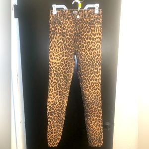 Zara Trafaluc Women’s skinny cheetah print jeans size 6